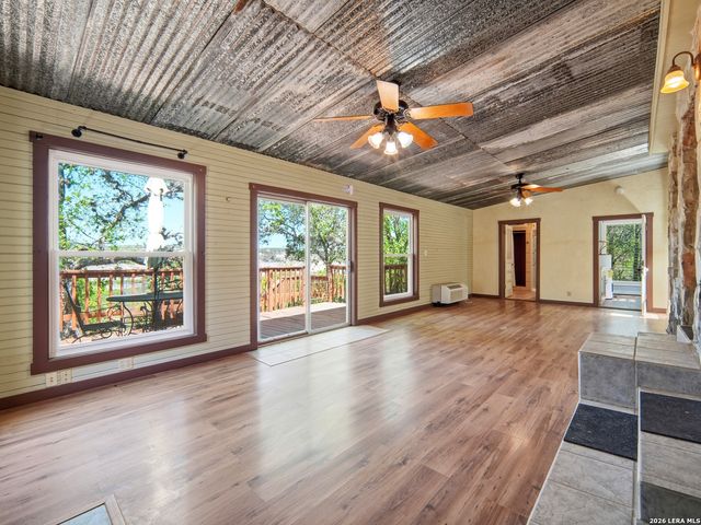 846 Private Road 260 W, Medina, TX 78056