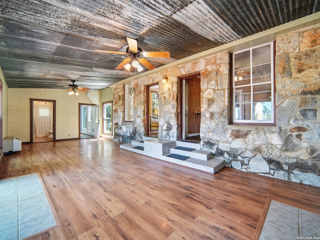 846 Private Road 260 W, Medina, TX 78056