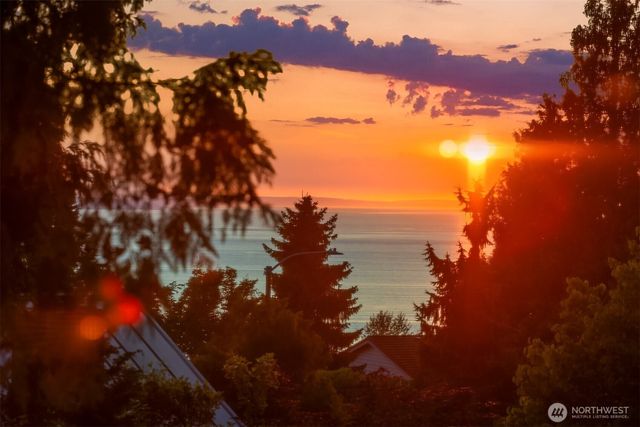 7016 165th Place SW, Edmonds, WA 98026