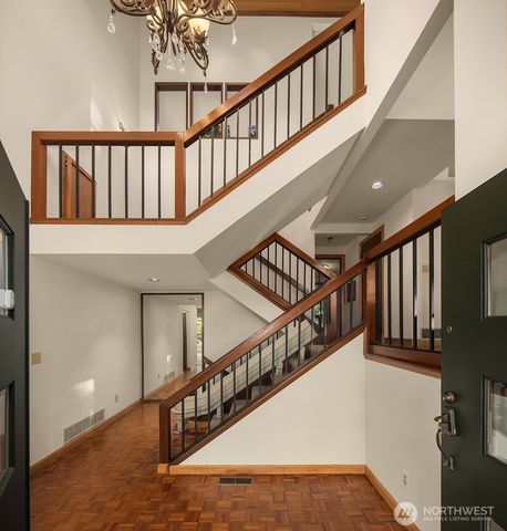 7016 165th Place SW, Edmonds, WA 98026