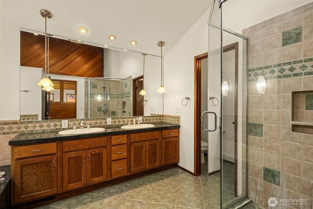 7016 165th Place SW, Edmonds, WA 98026