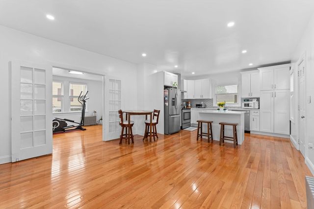 35 Huntington St, Brockton, MA 02301