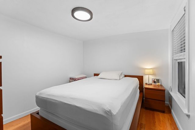 35 Huntington St, Brockton, MA 02301