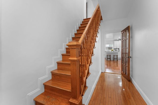 35 Huntington St, Brockton, MA 02301