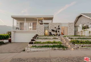 18145 Kingsport Drive, Malibu, CA 90265