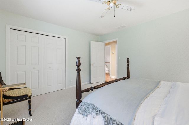 1705 Cold Springs Rd, Anchorage, KY 40223