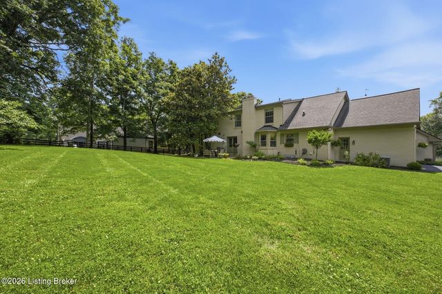 1705 Cold Springs Rd, Anchorage, KY 40223