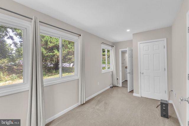 6604 LINGANORE RD, Frederick, MD 21701