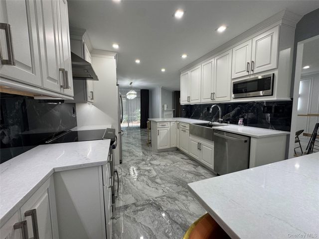 285 S Broadway D, Tarrytown, NY 10591