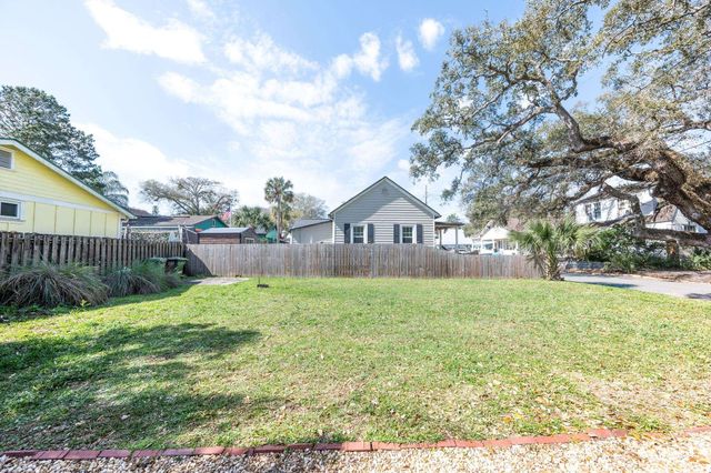 73 Kings Ferry Way + Vacant Lot, St Augustine, FL 32084