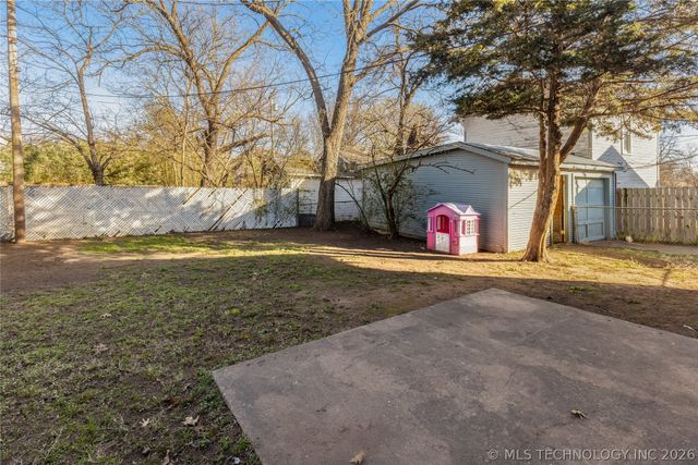 706 D NW, Ardmore, OK 73401