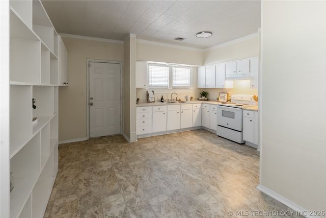 706 D NW, Ardmore, OK 73401