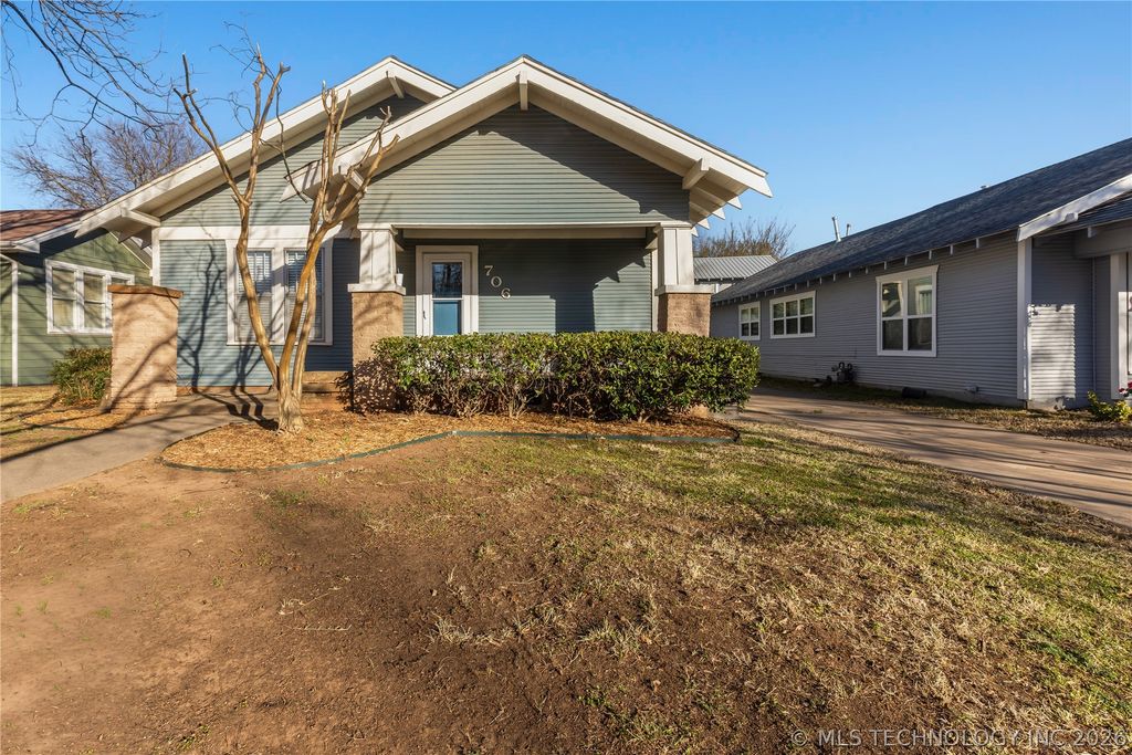 706 D NW, Ardmore, OK 73401