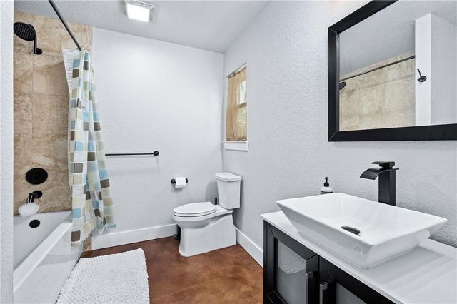 509 Kaanapali LN, Bastrop, TX 78602