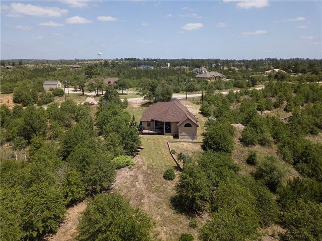 509 Kaanapali LN, Bastrop, TX 78602