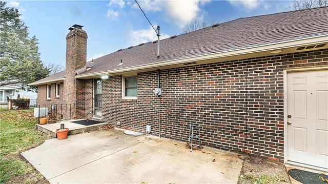 315 N Woodson Drive, Raymore, MO 64083