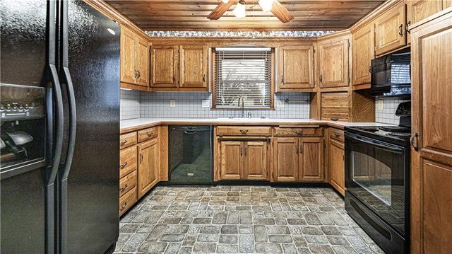 315 N Woodson Drive, Raymore, MO 64083