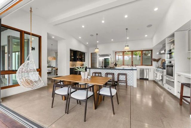 1866 Sheridan Road, Encinitas, CA 92024