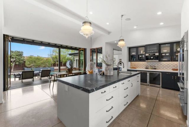 1866 Sheridan Road, Encinitas, CA 92024