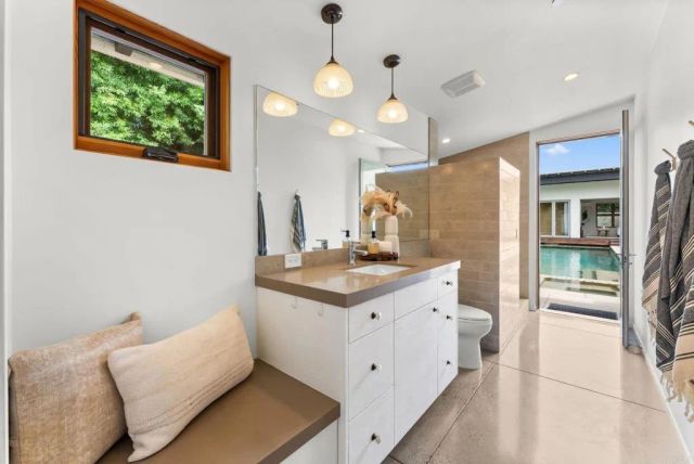 1866 Sheridan Road, Encinitas, CA 92024