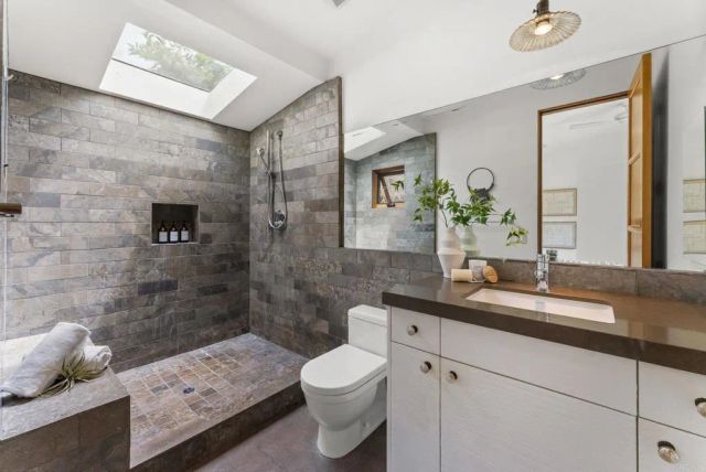 1866 Sheridan Road, Encinitas, CA 92024