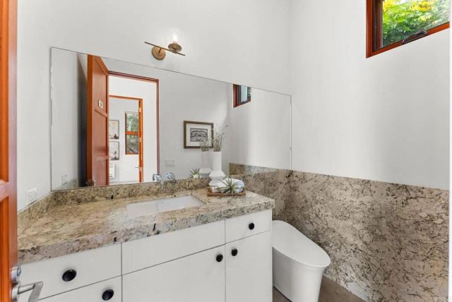 1866 Sheridan Road, Encinitas, CA 92024