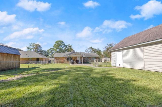 1774 Peck Dr, Baton Rouge, LA 70810