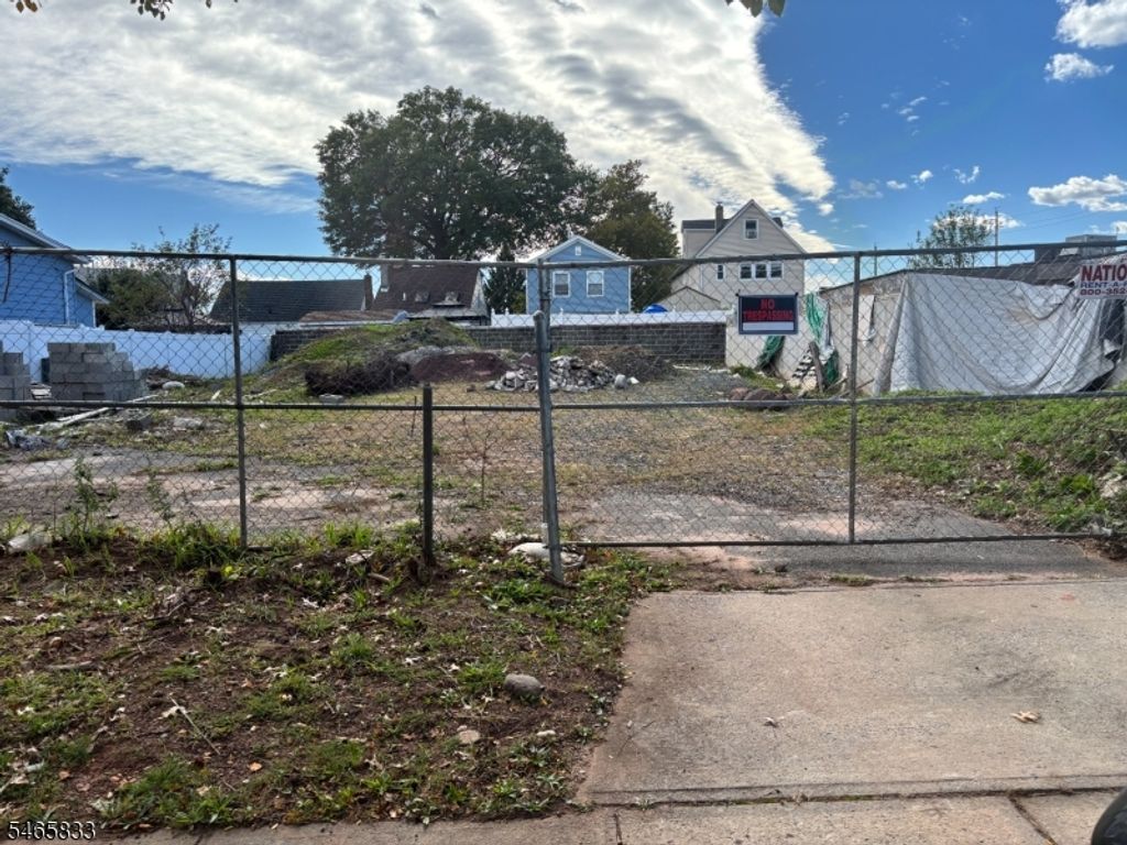 1135 Clark St, Linden City, NJ 07036 — exterior
