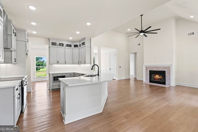 135 Oak Terrace Drive, Baldwin, GA 30511