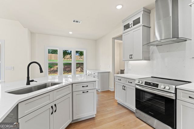 135 Oak Terrace Drive, Baldwin, GA 30511