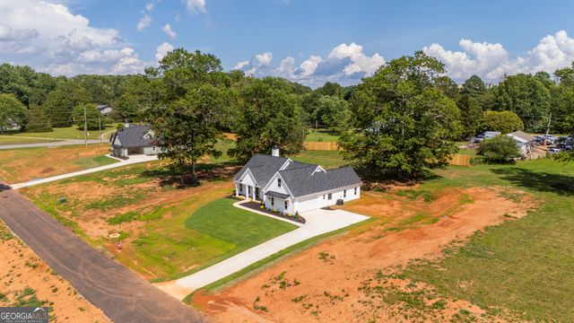 135 Oak Terrace Drive, Baldwin, GA 30511