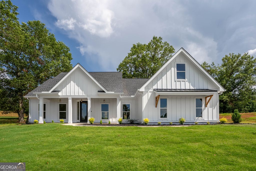 135 Oak Terrace Drive, Baldwin, GA 30511