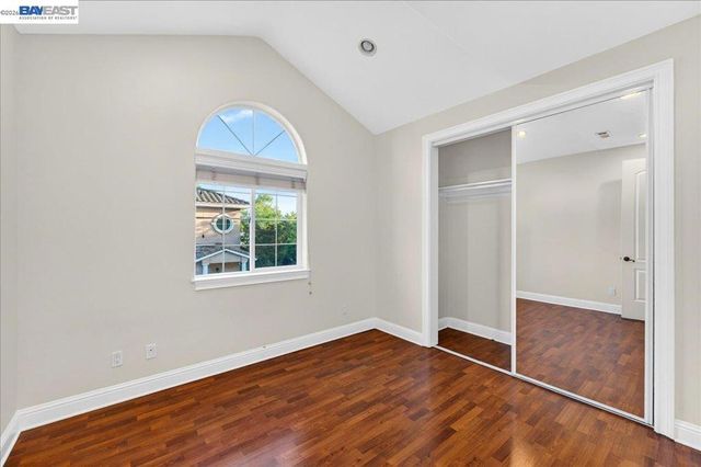 725 W Hacienda AVE, Campbell, CA 95008