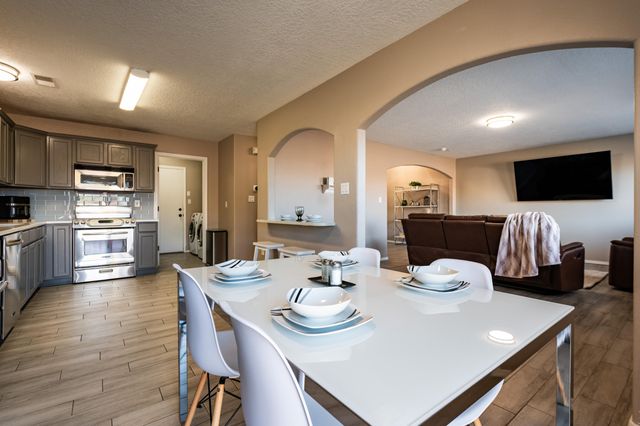 3317 Zia Street NE, Rio Rancho, NM 87144