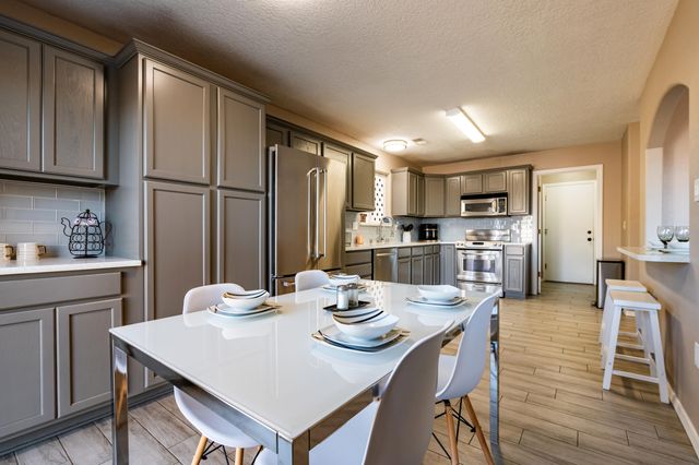 3317 Zia Street NE, Rio Rancho, NM 87144