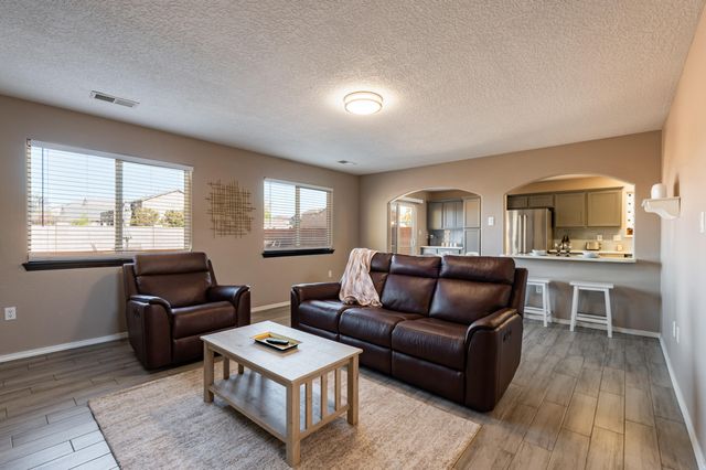 3317 Zia Street NE, Rio Rancho, NM 87144