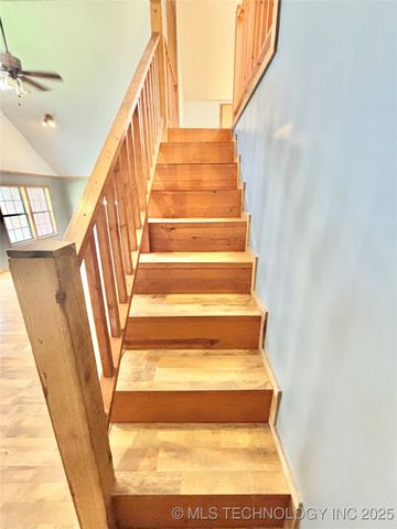 605 W Iowa Street, Whitefield, OK 74472