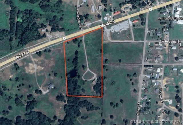 605 W Iowa Street, Whitefield, OK 74472