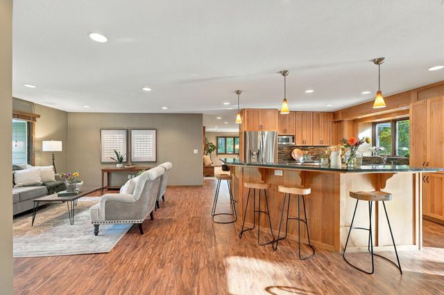 4317 Briarwood Lane, Minnetonka, MN 55343