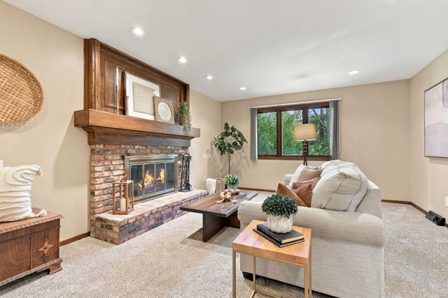4317 Briarwood Lane, Minnetonka, MN 55343