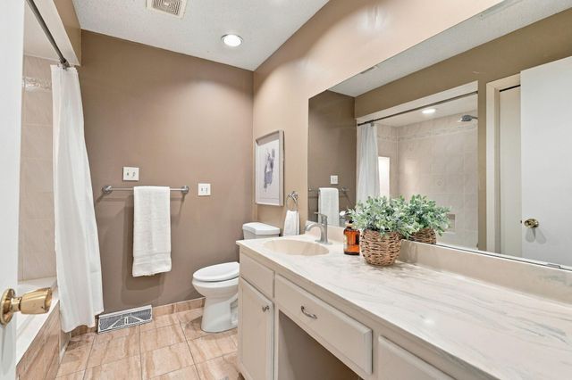4317 Briarwood Lane, Minnetonka, MN 55343