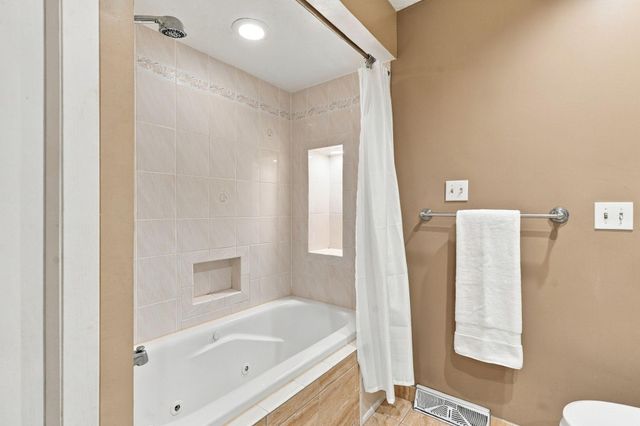 4317 Briarwood Lane, Minnetonka, MN 55343