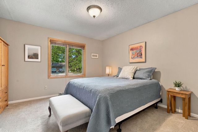 4317 Briarwood Lane, Minnetonka, MN 55343