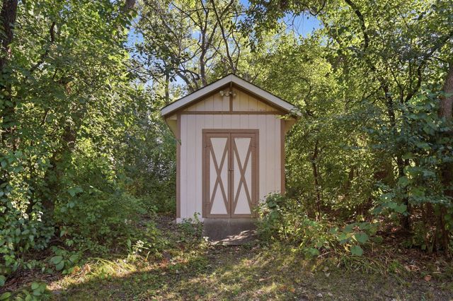 4317 Briarwood Lane, Minnetonka, MN 55343