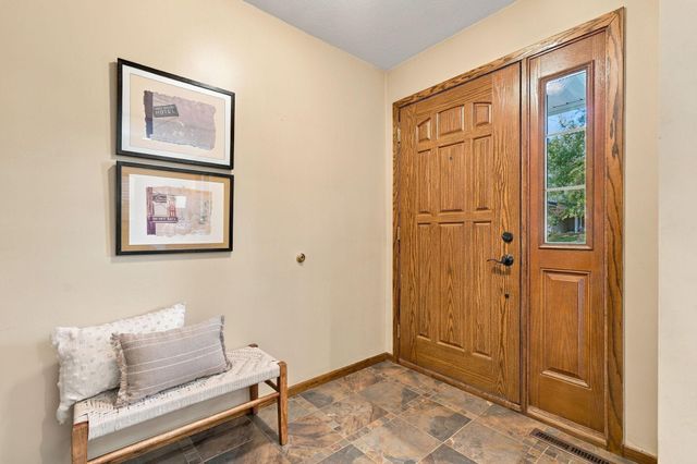 4317 Briarwood Lane, Minnetonka, MN 55343