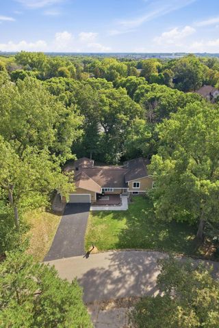 4317 Briarwood Lane, Minnetonka, MN 55343