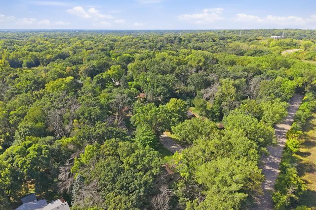 4317 Briarwood Lane, Minnetonka, MN 55343