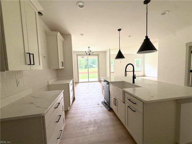435 Gallbush RD, Chesapeake, VA 23322