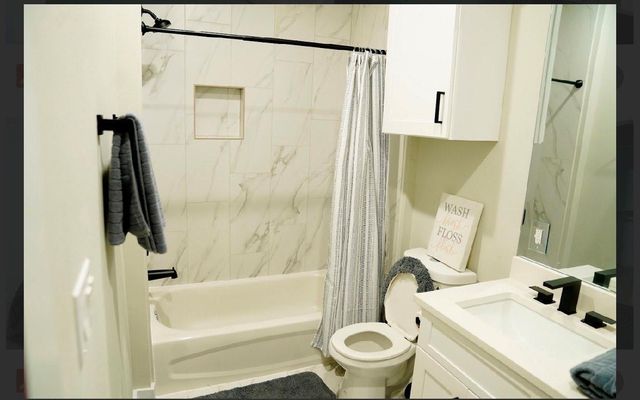 8119 Venus Street B, Houston, TX 77088