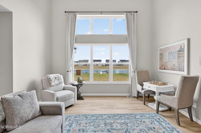 151 Valley Hall Drive, Perrysburg, OH 43551